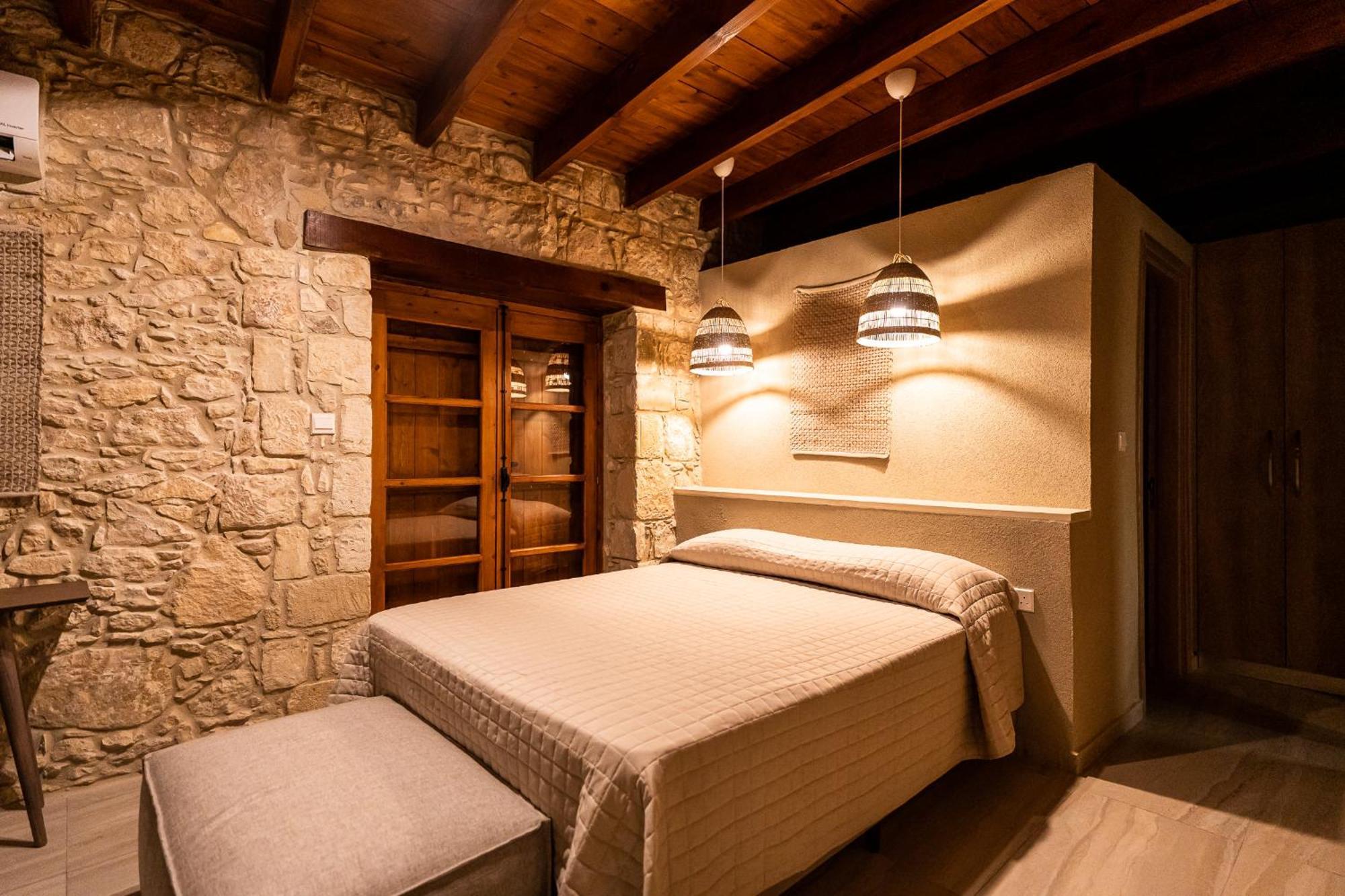 Harma Traditional Boutique Suites Paphos 客房 照片