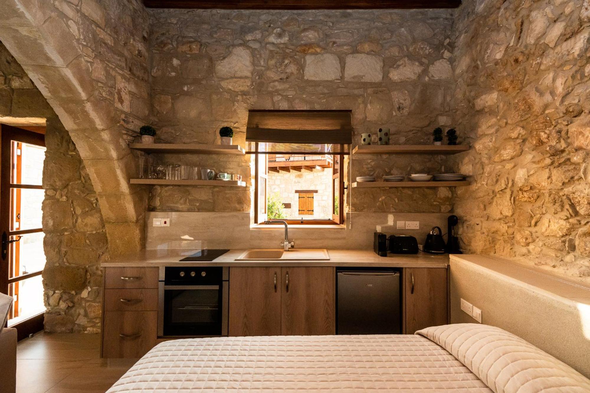 Harma Traditional Boutique Suites Paphos 客房 照片