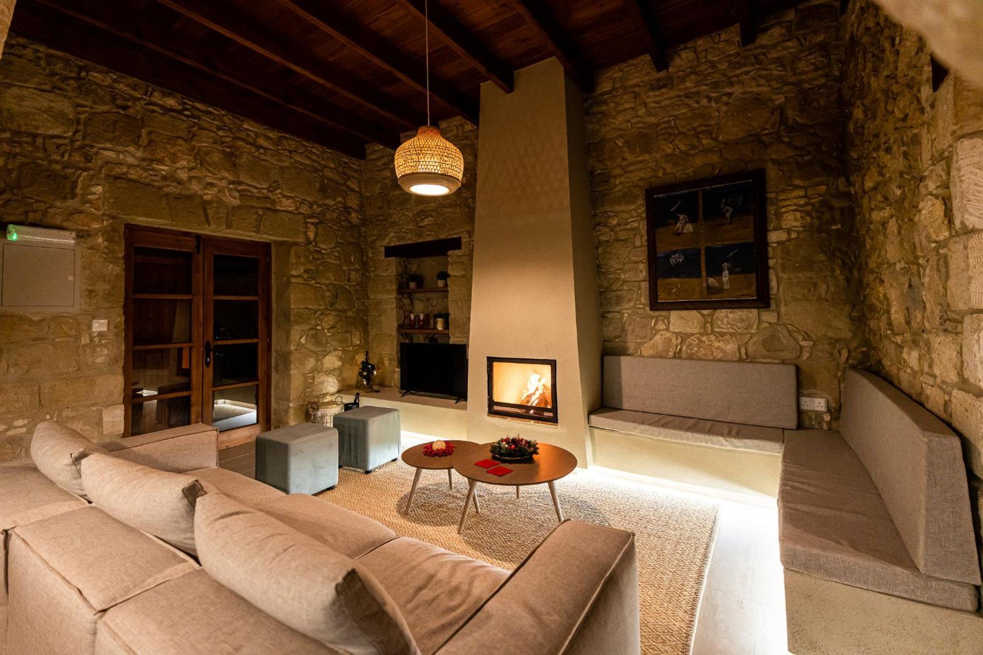 Harma Traditional Boutique Suites Paphos 外观 照片