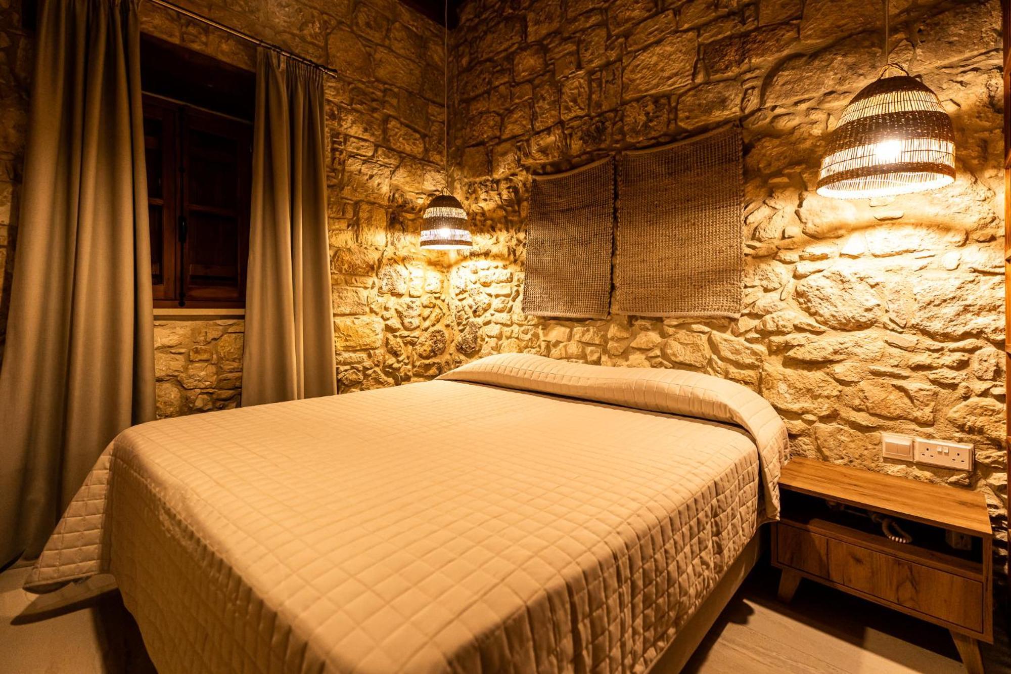 Harma Traditional Boutique Suites Paphos 客房 照片