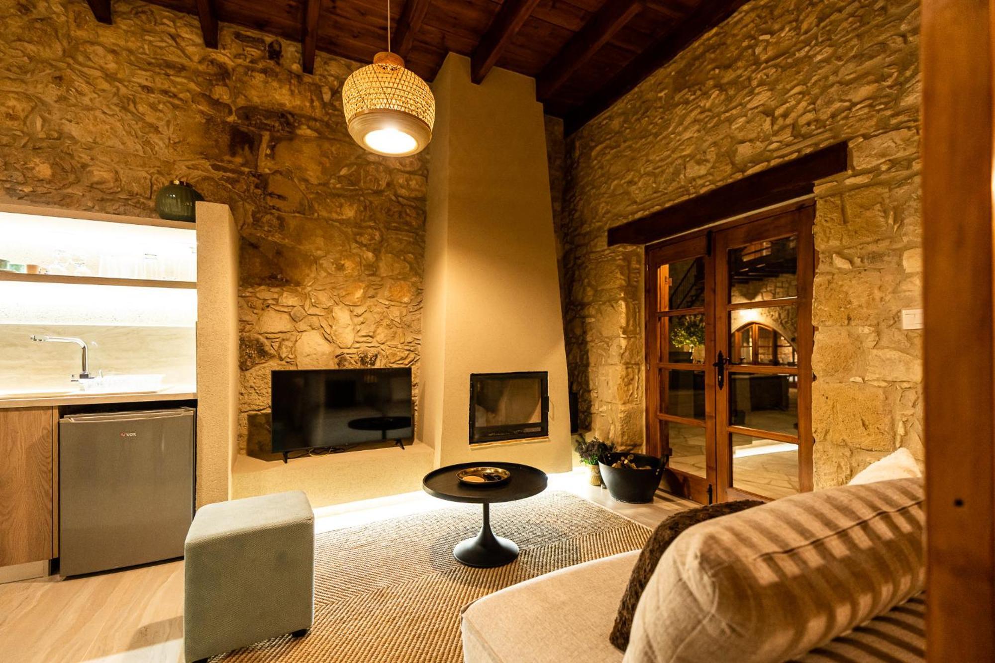 Harma Traditional Boutique Suites Paphos 外观 照片